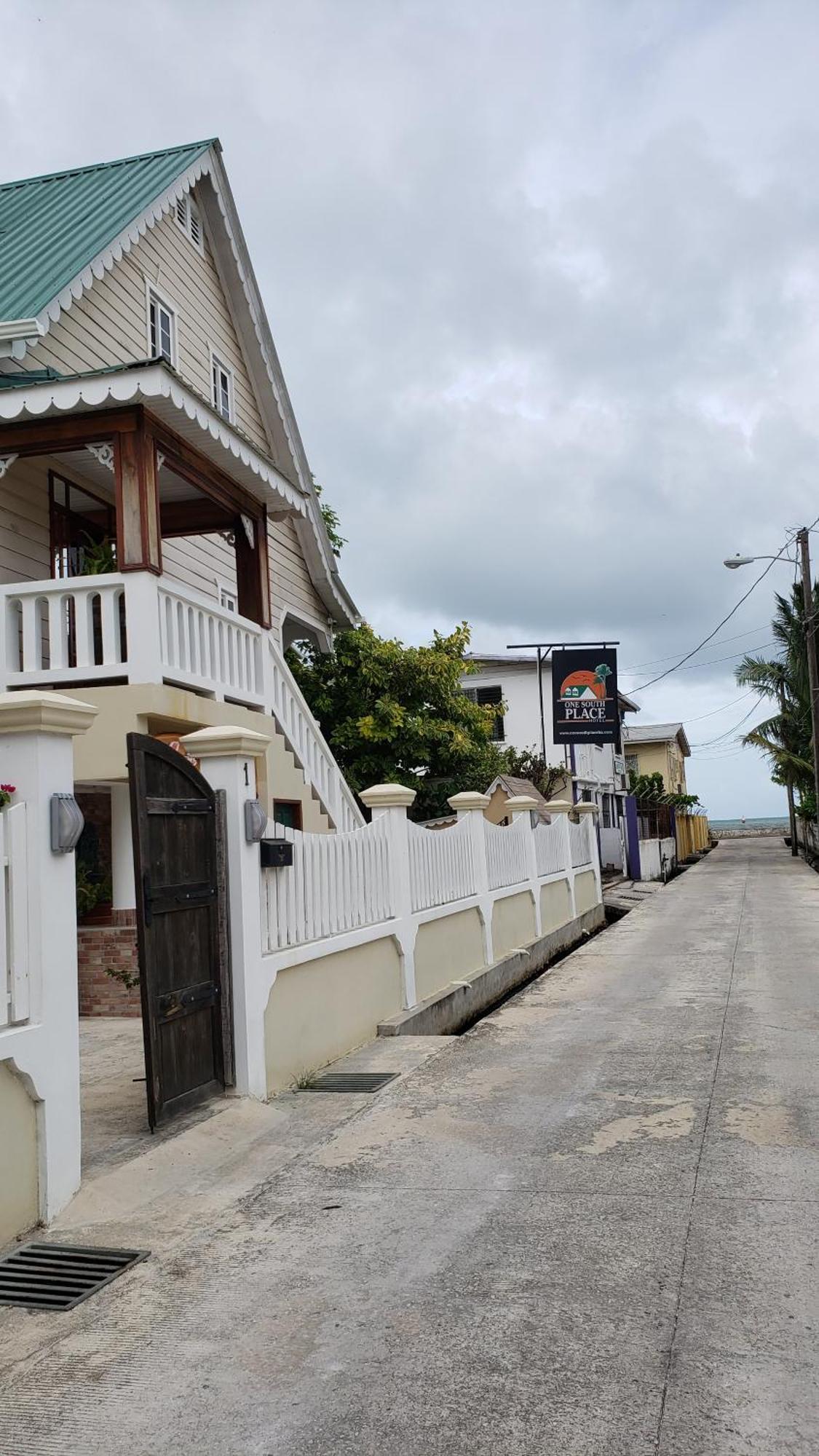 One South Place Hotel Belize City Exterior foto